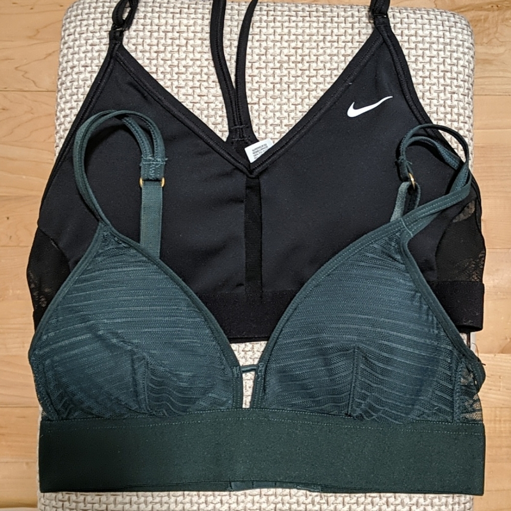 Lot of 1 sport bra size S and bralette size XS.